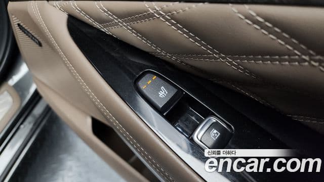 Kia K8 гибрид Signature, 2023 18