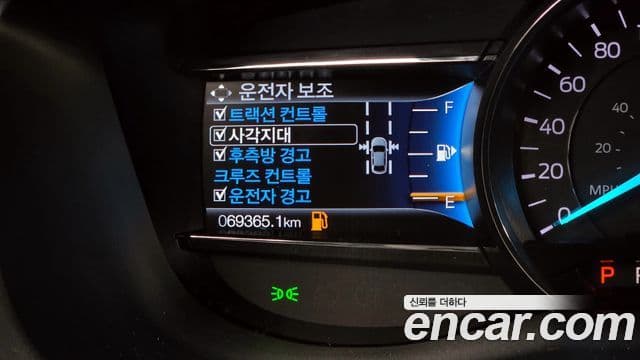 Ford Explorer 5세대, 2019 16