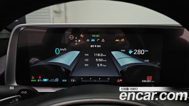 Hyundai Ioniq 6 Prestige, 2023 8