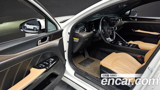 Kia K5 3세대 Signature, 2020 11