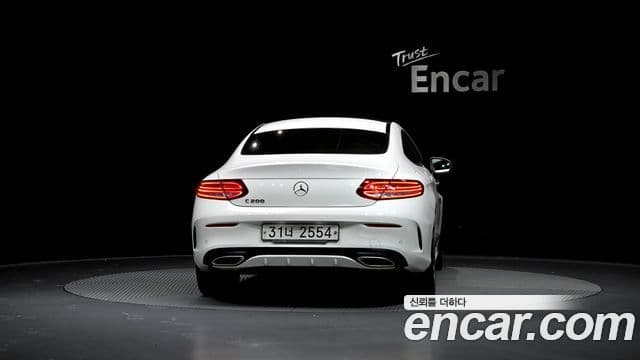 Mercedes-Benz C-класс W205 C200 купе, 2017 4