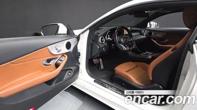 Mercedes-Benz C-класс W205 C200 купе, 2017 10