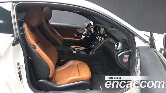 Mercedes-Benz C-класс W205 C200 купе, 2017 11