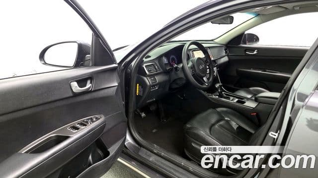Kia K5 2세대 Luxury, 2016 10