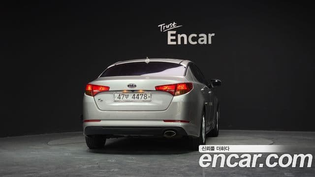 Kia K5 2.0 Deluxe, 2012 4