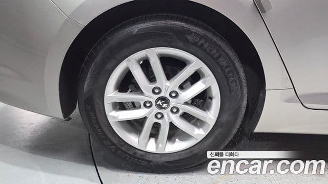 Kia K5 2.0 Deluxe, 2012 все фото