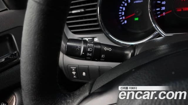 Kia K5 2.0 Deluxe, 2012 19