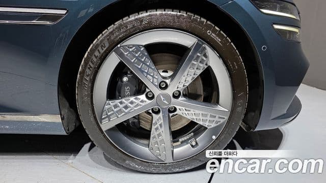 Genesis G80 (RG3) бензин 2.5 турбо 2WD, 2023 все фото