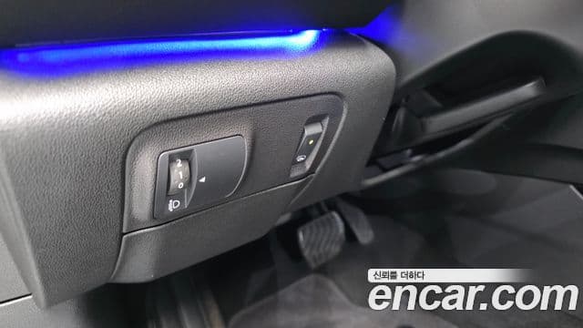 Renault Korea(Samsung) SM6 2.0 LPe LE (для людей с инвалидностью), 2017 17