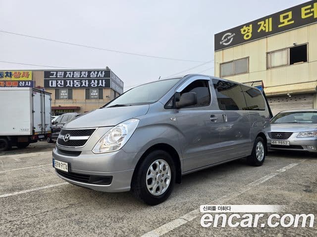 Hyundai Grand Starex CVX Deluxe, 2016 1