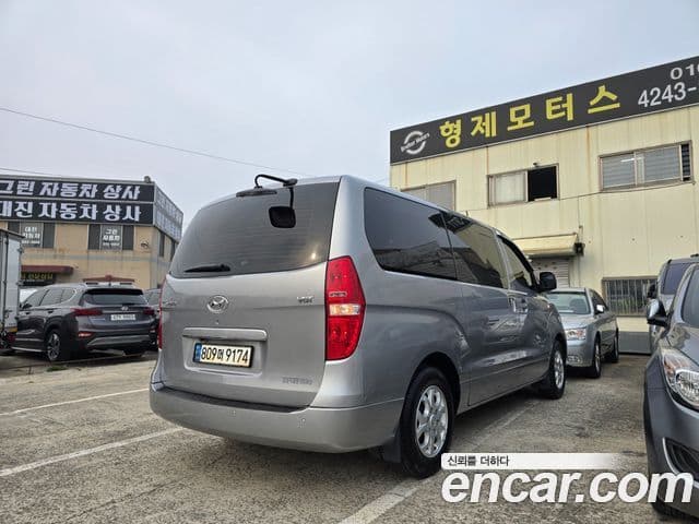 Hyundai Grand Starex CVX Deluxe, 2016 2