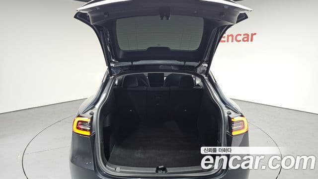 Tesla модель Y Long Range AWD, 2021 21