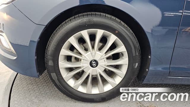 Hyundai LF Sonata 2.0 Smart, 2015 все фото