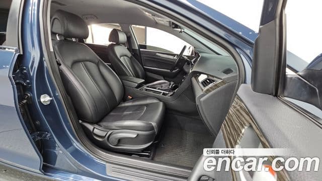 Hyundai LF Sonata 2.0 Smart, 2015 11