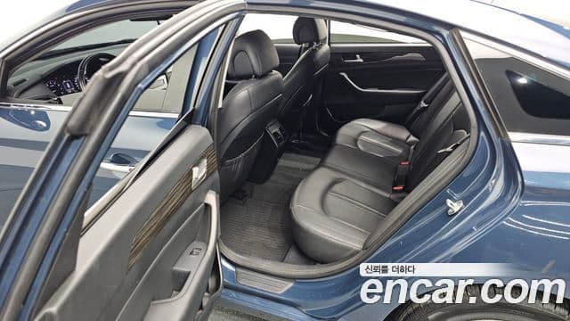 Hyundai LF Sonata 2.0 Smart, 2015 13