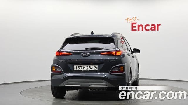 Hyundai Kona гибрид Special, 2020 4