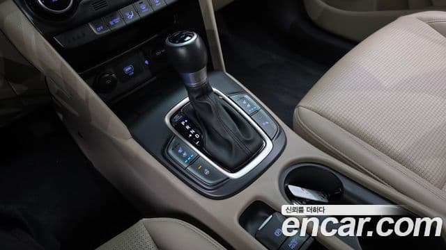 Hyundai Kona гибрид Special, 2020 9