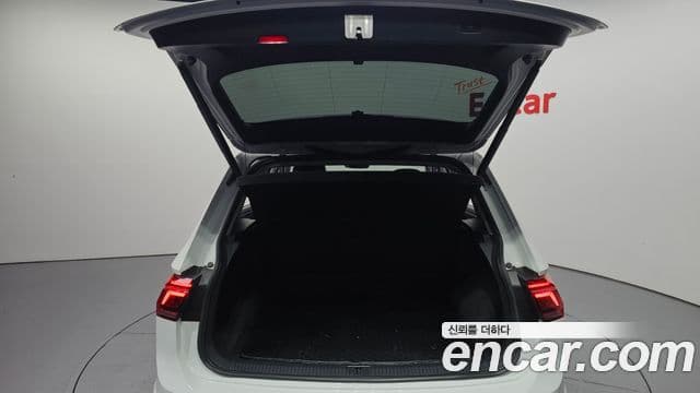 Volkswagen Tiguan 2세대 Prestige, 2022 20