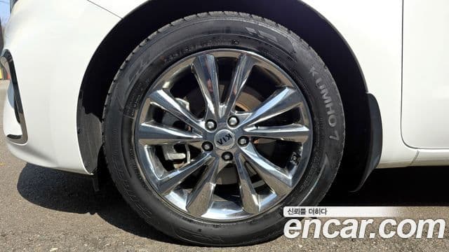 Kia The / новый New Carnival Prestige, 2020 все фото