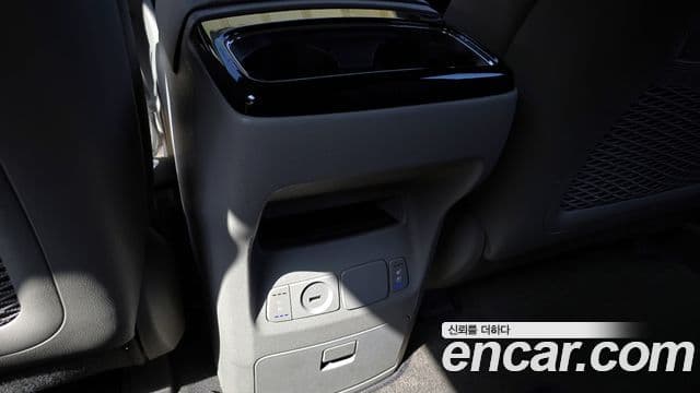 Kia The / новый New Carnival Prestige, 2020 19