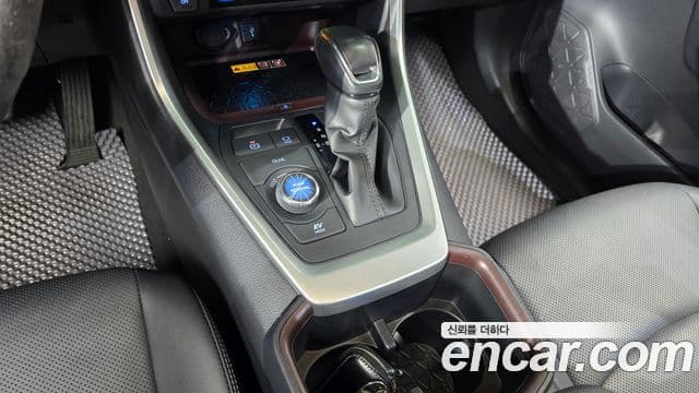Toyota RAV4 5세대, 2022 9