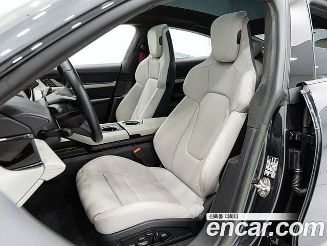 Porsche 타이칸 турбо, 2024 10