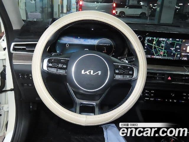 Kia K5 гибрид 3세대 Signature, 2022 8
