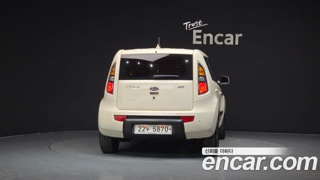 Kia Soul Safety, 2011 4