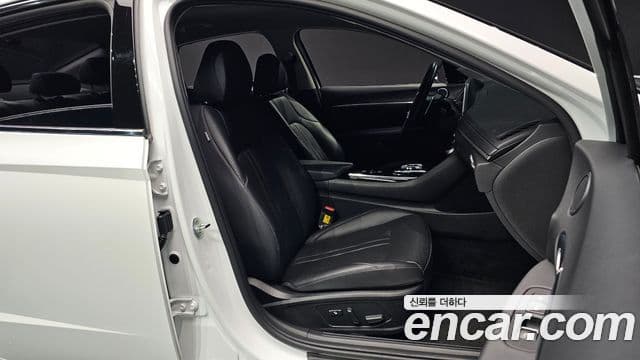 Hyundai Sonata (DN8) Premium Family, 2021 10