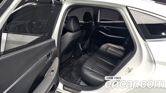 Hyundai Sonata (DN8) Premium Family, 2021 12