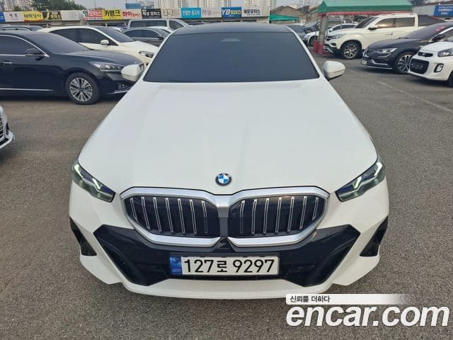 BMW 5시리즈 (G60) 523d M Sport, 2025 1
