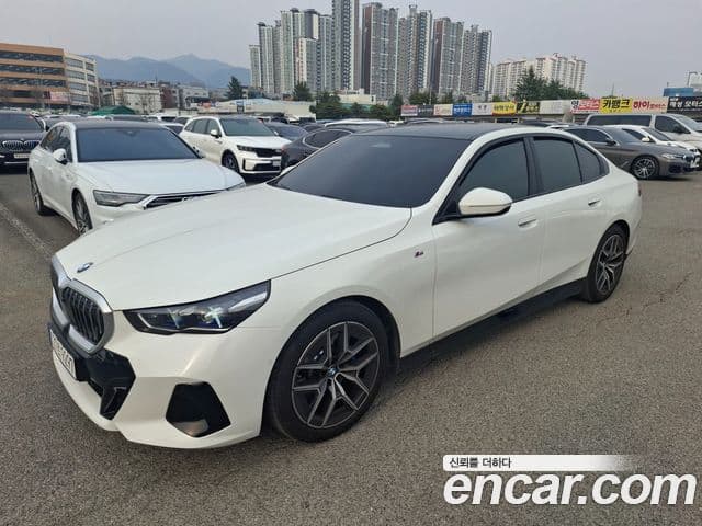 BMW 5시리즈 (G60) 523d M Sport, 2025 2