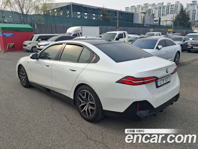 BMW 5시리즈 (G60) 523d M Sport, 2025 3