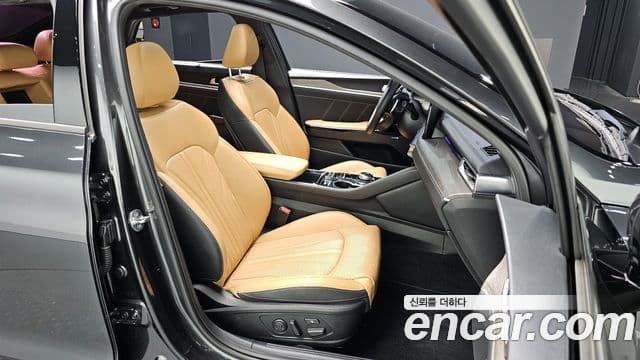 Kia K5 3세대 Signature, 2020 10