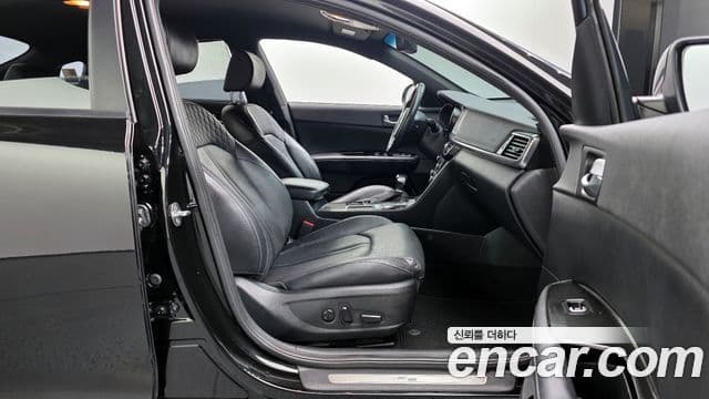 Kia K5 2세대 Signature, 2018 10