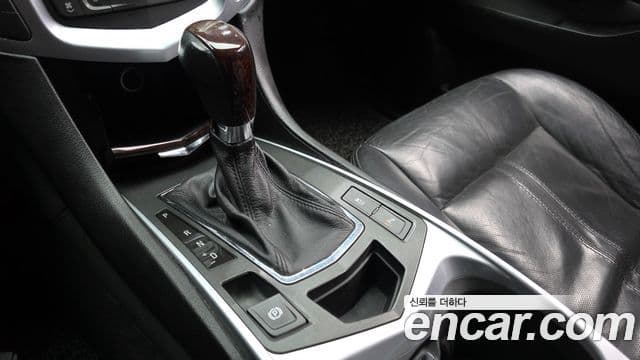 Cadillac All New SRX Luxury, 2010 9