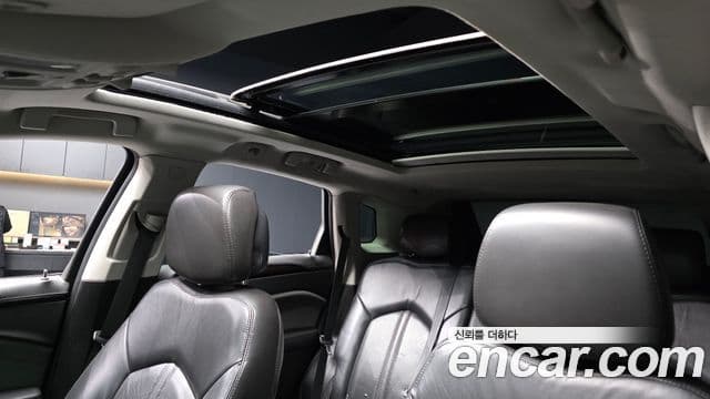 Cadillac All New SRX Luxury, 2010 19