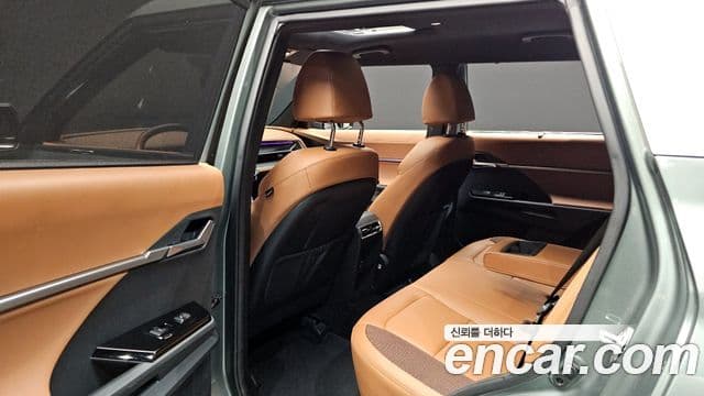 KG모빌리티(SsangYong) Torres T7, 2023 11