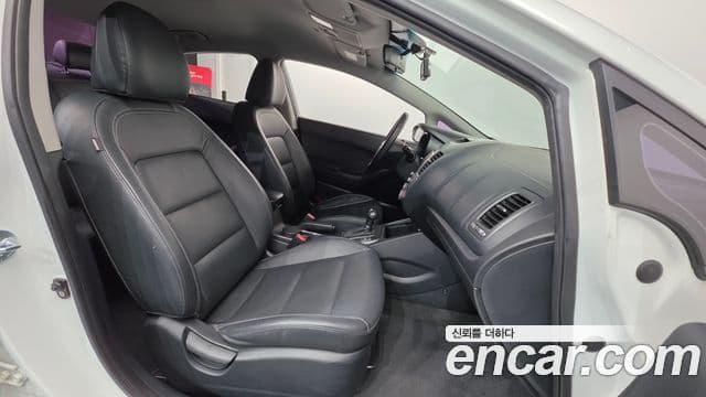 Kia K3 Trendy, 2013 10