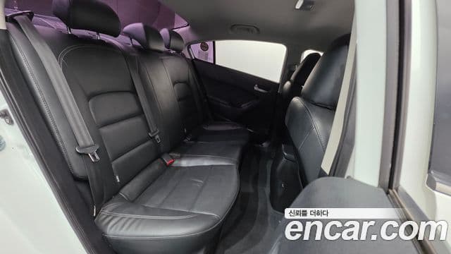 Kia K3 Trendy, 2013 19