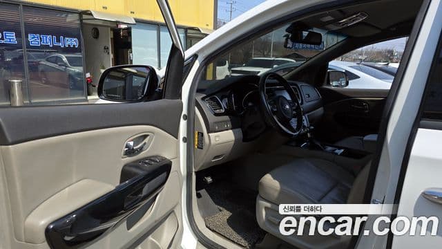 Kia All New Carnival Prestige, 2017 11