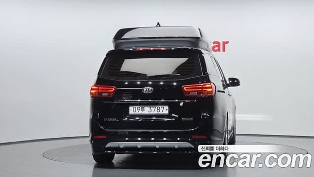 Kia The / новый New Carnival Noblesse Special, 2019 4