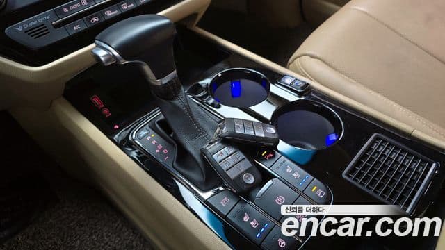 Kia The / новый New Carnival Noblesse Special, 2019 9