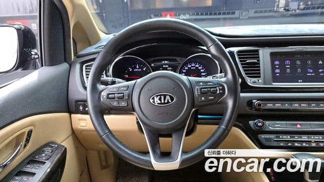 Kia The / новый New Carnival Noblesse Special, 2019 13