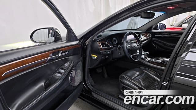 Genesis EQ900 Prestige, 2018 10