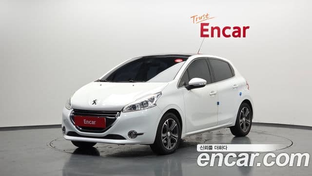 Peugeot 208 1.6 e-HDi Felline 5도어, 2016 1