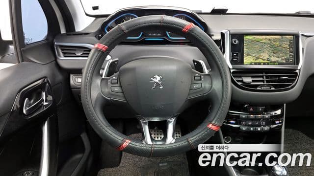 Peugeot 208 1.6 e-HDi Felline 5도어, 2016 13