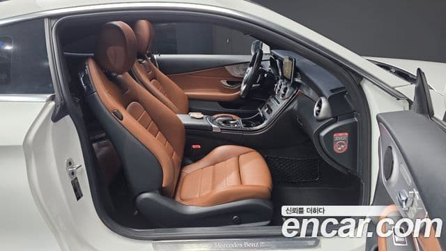 Mercedes-Benz C-класс W205 C200 купе, 2017 11