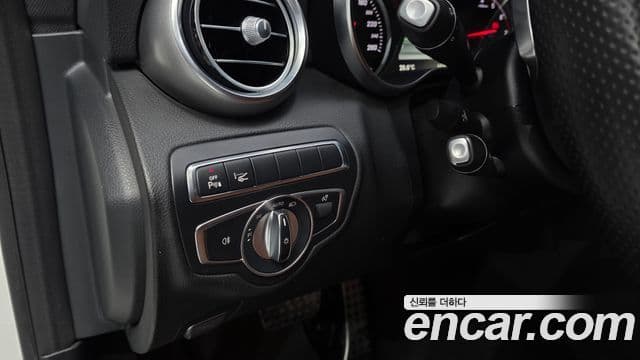 Mercedes-Benz C-класс W205 C200 купе, 2017 14