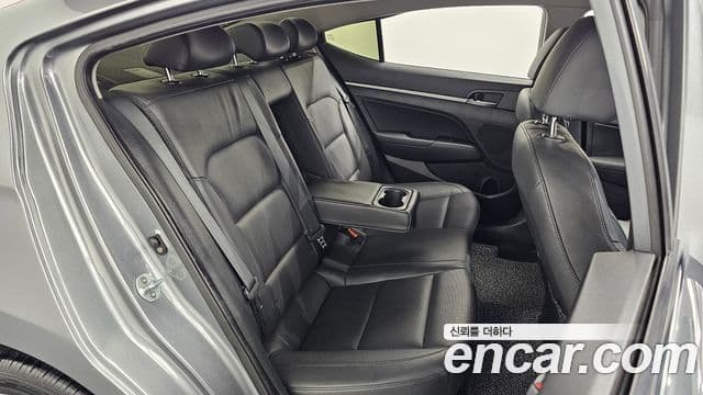 Hyundai Avante AD Special, 2016 13